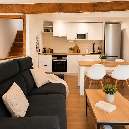 בית נופש Casa Restaurada 8 Pax, Bbq Chillout , 2 Terrazas